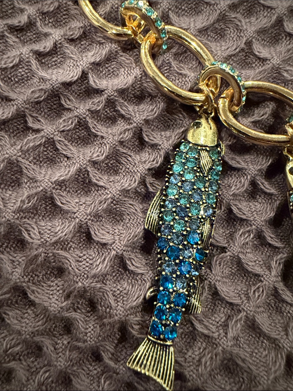 Gold Necklace Blue Glitter Fish Charms - Betsey Johnson sardines double sided - Picture 3 of 8